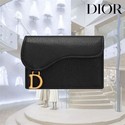 dior saddle wallet review.